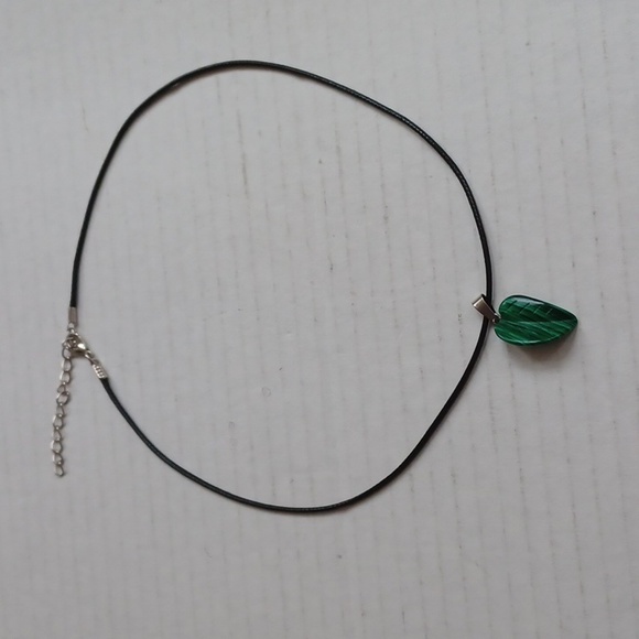 4/$80 New Leaf Shaped Malachite Crystal Pendant Necklace - Picture 3 of 4